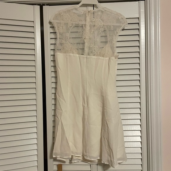 reformation dress - Picture 5 of 6